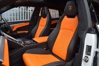 USED 2020 LAMBORGHINI URUS 4.0 V8 5d 641 BHP PAN ROOF / 23" / HUD / 1 OWNER
