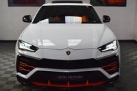 USED 2020 LAMBORGHINI URUS 4.0 V8 5d 641 BHP PAN ROOF / 23" / HUD / 1 OWNER