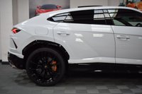 USED 2020 LAMBORGHINI URUS 4.0 V8 5d 641 BHP PAN ROOF / 23" / HUD / 1 OWNER