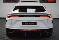 USED 2020 LAMBORGHINI URUS 4.0 V8 5d 641 BHP PAN ROOF / 23" / HUD / 1 OWNER