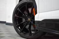 USED 2020 LAMBORGHINI URUS 4.0 V8 5d 641 BHP PAN ROOF / 23" / HUD / 1 OWNER