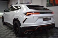USED 2020 LAMBORGHINI URUS 4.0 V8 5d 641 BHP PAN ROOF / 23" / HUD / 1 OWNER