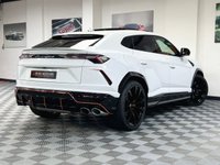 USED 2020 LAMBORGHINI URUS 4.0 V8 5d 641 BHP PAN ROOF / 23" / HUD / 1 OWNER
