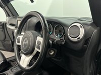 USED 2015 15 JEEP WRANGLER 2.8 CRD X 2d 197 BHP Sensational Rugged All Terrain 2.8 Jeep Wrangler , High Gloss Black, Full Ebony Leather Interior, White Interior Accents, 18"  X Edition Alloy Wheels
