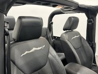 USED 2015 15 JEEP WRANGLER 2.8 CRD X 2d 197 BHP Sensational Rugged All Terrain 2.8 Jeep Wrangler , High Gloss Black, Full Ebony Leather Interior, White Interior Accents, 18"  X Edition Alloy Wheels