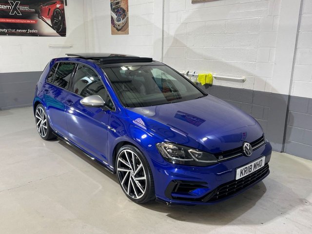 View our VOLKSWAGEN GOLF