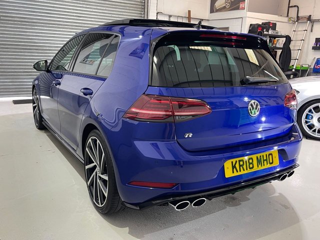 View our VOLKSWAGEN GOLF
