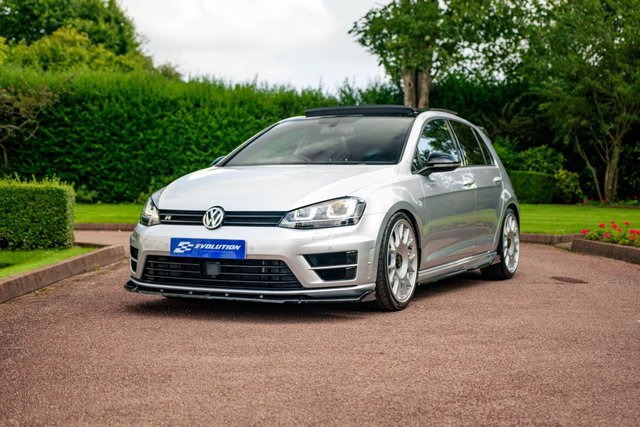 View our VOLKSWAGEN GOLF
