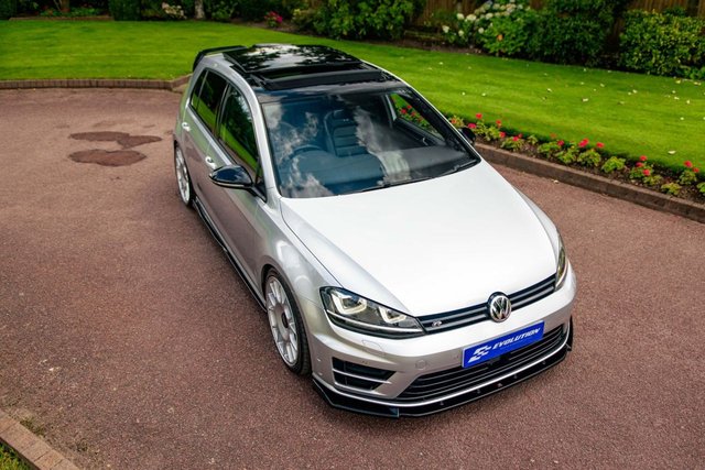 View our VOLKSWAGEN GOLF