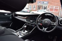 USED 2021 21 ALFA ROMEO GIULIA 2.9 V6 BITURBO QUADRIFOGLIO 4d 503 BHP 1 PREV OWNER / HARMAN KARDON