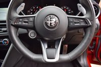 USED 2021 60 ALFA ROMEO GIULIA 2.0 TB VELOCE TI 4d 277 BHP HARMAN KARDON / GTA RED PAINT