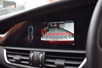 USED 2021 60 ALFA ROMEO GIULIA 2.0 TB VELOCE TI 4d 277 BHP HARMAN KARDON / GTA RED PAINT
