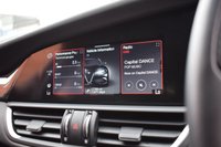 USED 2021 60 ALFA ROMEO GIULIA 2.0 TB VELOCE TI 4d 277 BHP HARMAN KARDON / GTA RED PAINT
