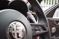 USED 2021 60 ALFA ROMEO GIULIA 2.0 TB VELOCE TI 4d 277 BHP HARMAN KARDON / GTA RED PAINT