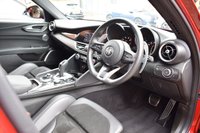 USED 2021 60 ALFA ROMEO GIULIA 2.0 TB VELOCE TI 4d 277 BHP HARMAN KARDON / GTA RED PAINT
