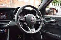 USED 2021 60 ALFA ROMEO GIULIA 2.0 TB VELOCE TI 4d 277 BHP HARMAN KARDON / GTA RED PAINT