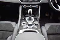 USED 2021 60 ALFA ROMEO GIULIA 2.0 TB VELOCE TI 4d 277 BHP HARMAN KARDON / GTA RED PAINT
