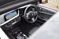 USED 2022 22 BMW 1 SERIES 2.0 M135I XDRIVE 5d 302 BHP PAN ROOF / HUD / PRO & TECH PK