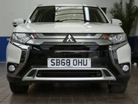 USED 2019 68 MITSUBISHI OUTLANDER 2.0 JURO 5d 148 BHP 7 SEATS APP SAT NAV REAR CAMERA PARKING SENSORS LOW MILEAGE MITSUBISHI WARRANTY TILL FEB 2024