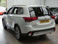 USED 2019 68 MITSUBISHI OUTLANDER 2.0 JURO 5d 148 BHP 7 SEATS APP SAT NAV REAR CAMERA PARKING SENSORS LOW MILEAGE MITSUBISHI WARRANTY TILL FEB 2024