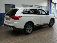 USED 2019 68 MITSUBISHI OUTLANDER 2.0 JURO 5d 148 BHP 7 SEATS APP SAT NAV REAR CAMERA PARKING SENSORS LOW MILEAGE MITSUBISHI WARRANTY TILL FEB 2024