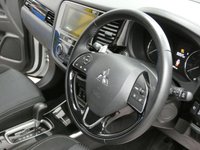 USED 2019 68 MITSUBISHI OUTLANDER 2.0 JURO 5d 148 BHP 7 SEATS APP SAT NAV REAR CAMERA PARKING SENSORS LOW MILEAGE MITSUBISHI WARRANTY TILL FEB 2024