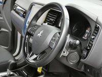 USED 2019 68 MITSUBISHI OUTLANDER 2.0 JURO 5d 148 BHP 7 SEATS APP SAT NAV REAR CAMERA PARKING SENSORS LOW MILEAGE MITSUBISHI WARRANTY TILL FEB 2024
