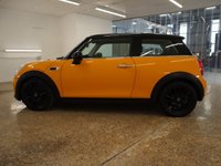 USED 2015 15 MINI HATCH COOPER 1.5 COOPER 3d 134 BHP PACKED WITH GREAT FACTORY EXTRAS WITH 1 PREVIOUS OWNER THIS IS A FANTASTIC VALUE AUTOMATIC