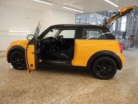 USED 2015 15 MINI HATCH COOPER 1.5 COOPER 3d 134 BHP PACKED WITH GREAT FACTORY EXTRAS WITH 1 PREVIOUS OWNER THIS IS A FANTASTIC VALUE AUTOMATIC