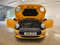 USED 2015 15 MINI HATCH COOPER 1.5 COOPER 3d 134 BHP PACKED WITH GREAT FACTORY EXTRAS WITH 1 PREVIOUS OWNER THIS IS A FANTASTIC VALUE AUTOMATIC