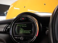 USED 2015 15 MINI HATCH COOPER 1.5 COOPER 3d 134 BHP PACKED WITH GREAT FACTORY EXTRAS WITH 1 PREVIOUS OWNER THIS IS A FANTASTIC VALUE AUTOMATIC