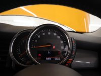 USED 2015 15 MINI HATCH COOPER 1.5 COOPER 3d 134 BHP PACKED WITH GREAT FACTORY EXTRAS WITH 1 PREVIOUS OWNER THIS IS A FANTASTIC VALUE AUTOMATIC