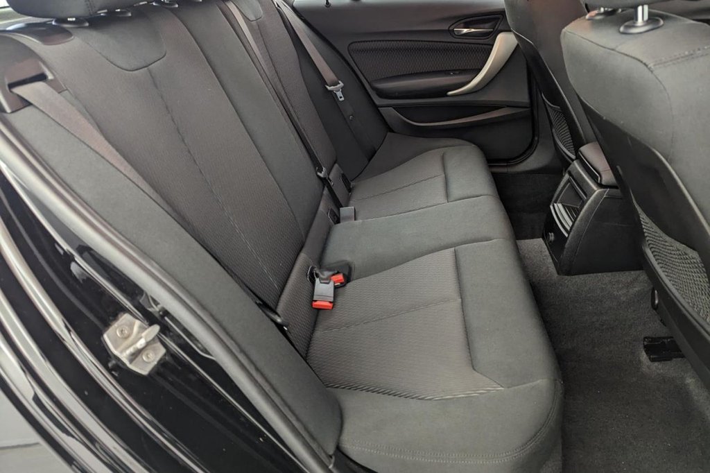 USED 2018 68 BMW 1 SERIES 1.5 116D SE BUSINESS 5d 