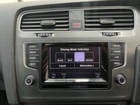 USED 2013 13 VOLKSWAGEN GOLF 1.6 TDI BlueMotion Tech SE Hatchback 5dr Diesel Manual Euro 5 (s/s) (105 ps) Cruise, Lane Assist, &pound;20 Tax!