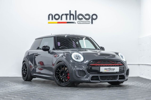 2016 65 MINI Hatch John Cooper Works 2.0 JOHN COOPER WORKS 3d 288 BHP