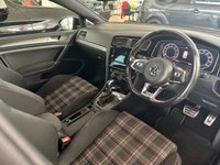 USED 2019 19 VOLKSWAGEN GOLF 2.0 GTI PERFORMANCE TSI DSG 5d 242 BHP APPLE CARPLAY / ANDROID AUTO - SATELITTE NAVIGATION - BLUETOOTH HANDSFREE - 18" ALLOY WHEELS- - FRONT AND REAR PARK ASSIST