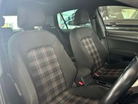 USED 2019 19 VOLKSWAGEN GOLF 2.0 GTI PERFORMANCE TSI DSG 5d 242 BHP APPLE CARPLAY / ANDROID AUTO - SATELITTE NAVIGATION - BLUETOOTH HANDSFREE - 18" ALLOY WHEELS- - FRONT AND REAR PARK ASSIST