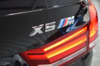 USED 2017 17 BMW X5 4.4 M 5d 568 BHP PAN ROOF / SOFT CLOSE / CARBON