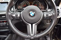 USED 2017 17 BMW X5 4.4 M 5d 568 BHP PAN ROOF / SOFT CLOSE / CARBON