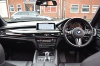 USED 2017 17 BMW X5 4.4 M 5d 568 BHP PAN ROOF / SOFT CLOSE / CARBON