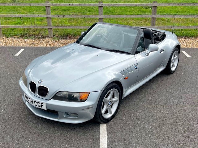 1997 R BMW Z3 Roadster 2.8 // 2d convertible // 189 BHP // Px swap