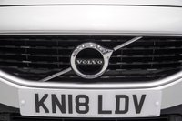 USED 2018 18 VOLVO V40 2.0 D3 R-DESIGN PRO 5d 148 BHP + HUGE SPECIFICATION +
