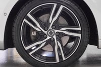 USED 2018 18 VOLVO V40 2.0 D3 R-DESIGN PRO 5d 148 BHP + HUGE SPECIFICATION +
