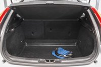 USED 2018 18 VOLVO V40 2.0 D3 R-DESIGN PRO 5d 148 BHP + HUGE SPECIFICATION +