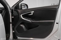 USED 2018 18 VOLVO V40 2.0 D3 R-DESIGN PRO 5d 148 BHP + HUGE SPECIFICATION +