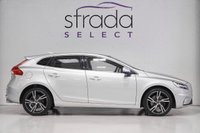 USED 2018 18 VOLVO V40 2.0 D3 R-DESIGN PRO 5d 148 BHP + HUGE SPECIFICATION +