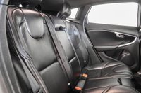 USED 2018 18 VOLVO V40 2.0 D3 R-DESIGN PRO 5d 148 BHP + HUGE SPECIFICATION +