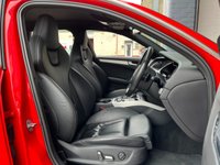USED 2013 63 AUDI A4 3.0 S4 AVANT QUATTRO 5d 329 BHP 