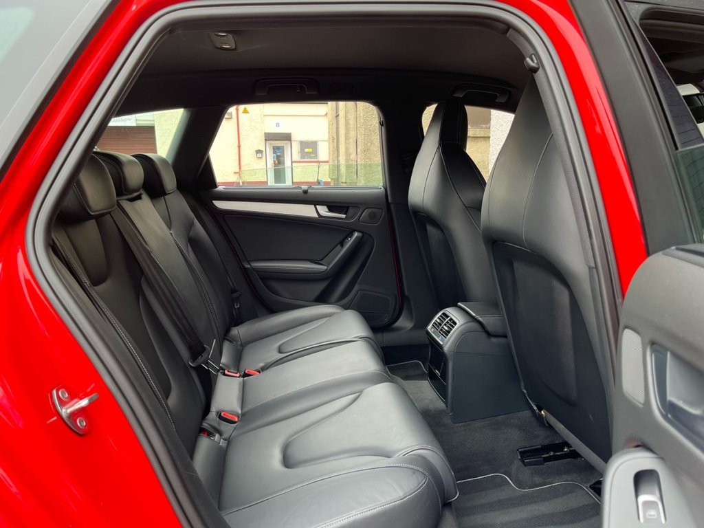 USED 2013 63 AUDI A4 3.0 S4 AVANT QUATTRO 5d 329 BHP 