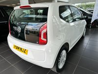 USED 2014 14 VOLKSWAGEN UP 1.0 HIGH UP 3d 74 BHP AIR CONDITIONING - AUX IN SOCKET - HEATED SEATS - DRIVER SEAT HEIGHT ADJUSTMENT -  ALLOY WHEELS - FRONT FOG LIGHTS